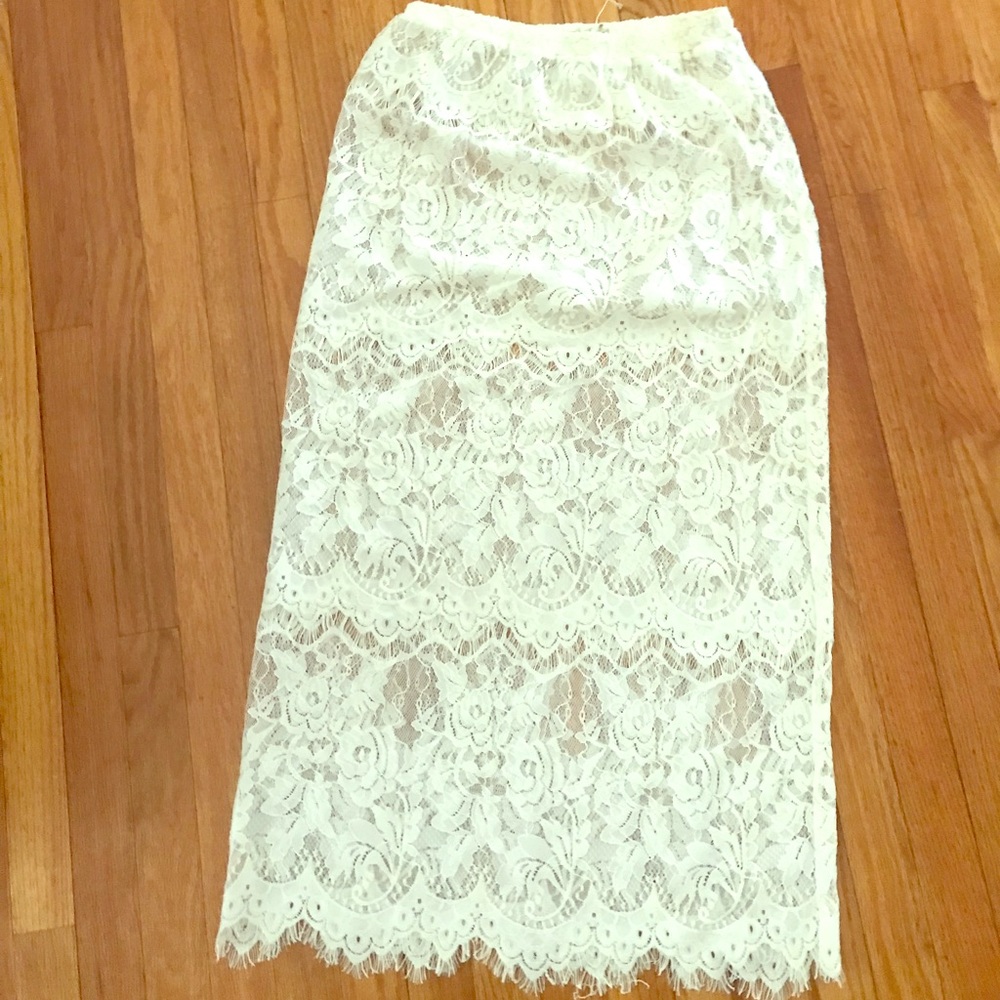 Super Cute Lace Maxi Skirt